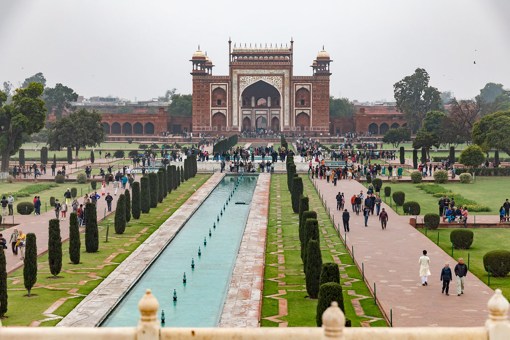 What to Wear at Taj Mahal