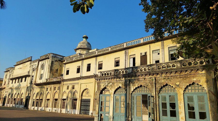Chattar Manzil